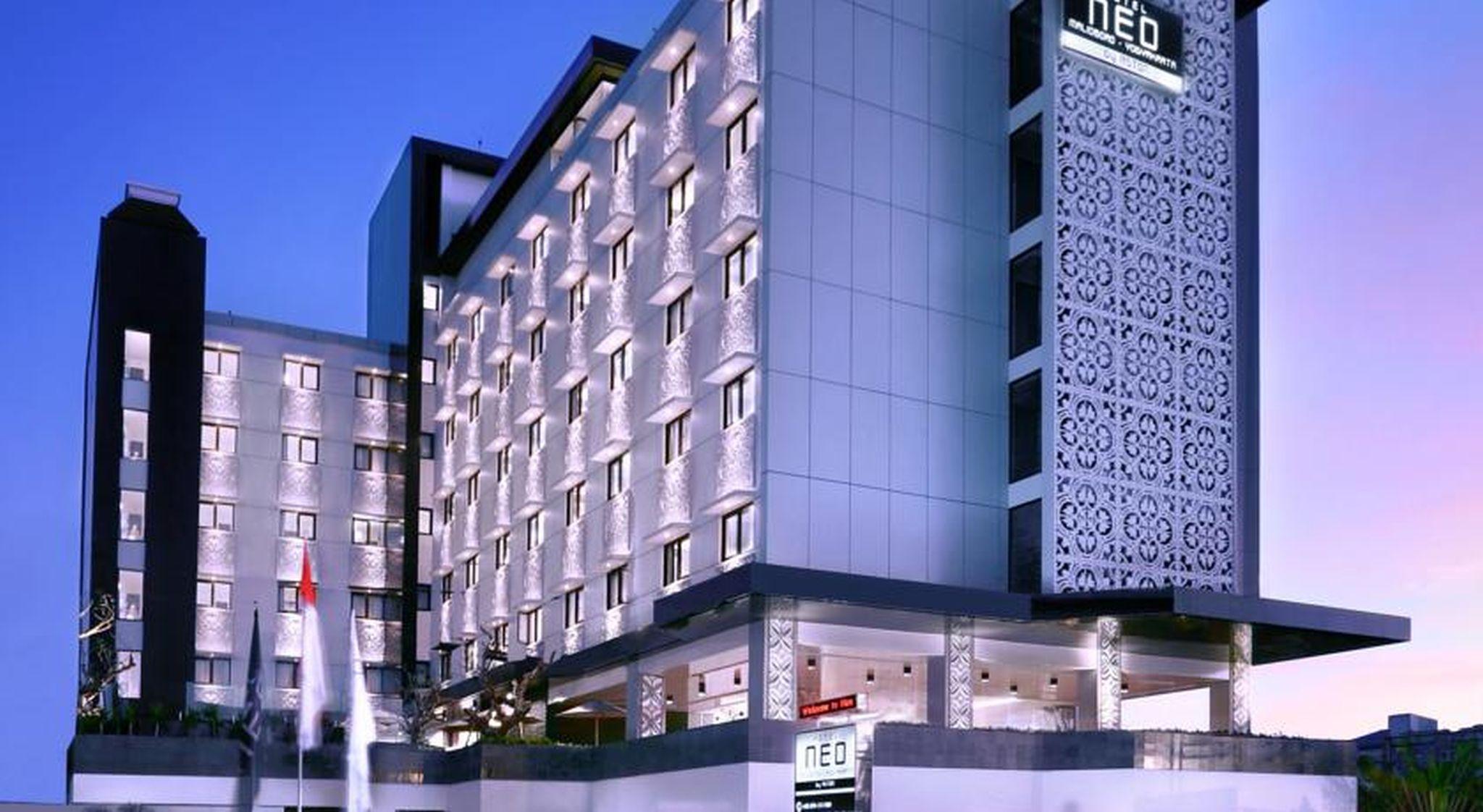 Hotel Neo Malioboro By Aston Джокьякарта Экстерьер фото